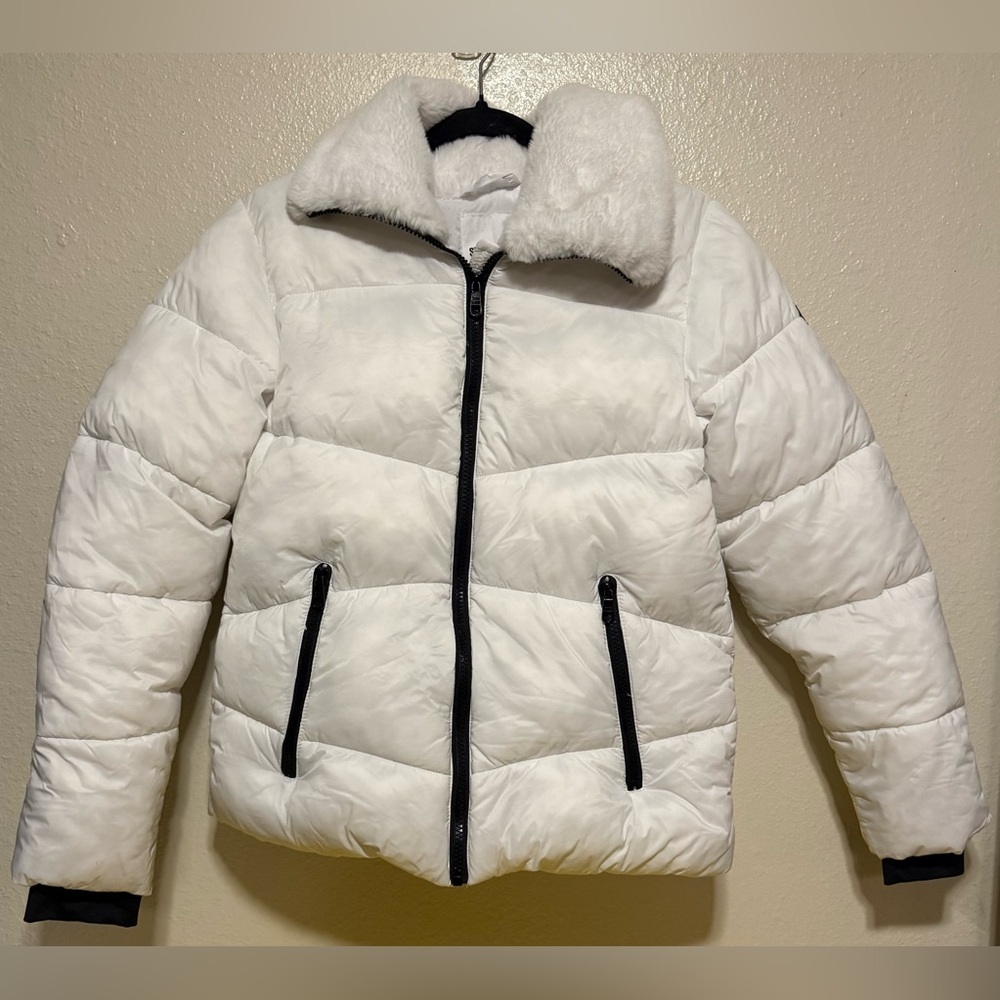 Steve Madden Girls White Puffer Jacket | Faux Fur Coat | Large Zip Front Jacket - Picture 2 of 5